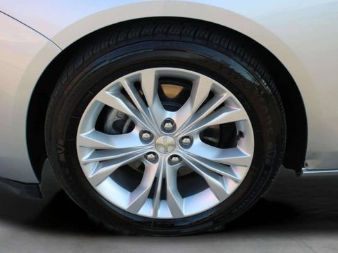 Used 2015 Chevrolet Impala LT w/ Convenience Package image 30