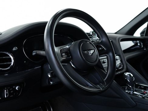 Certified 2021 Bentley Bentayga image 14