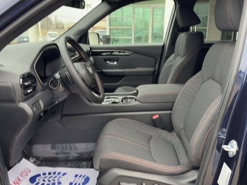 New 2025 Honda Pilot Sport image 10