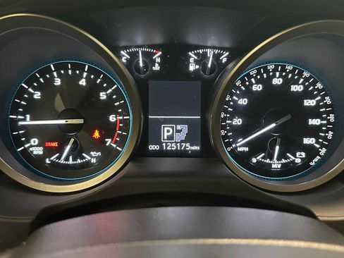 Used 2013 Toyota Land Cruiser AWD/4WD image 26