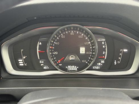 Used 2017 Volvo S60 T5 Inscription Platinum w/ Climate Package FWD image 19