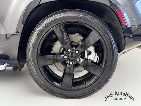 Used 2023 Land Rover Defender 110 X-Dynamic SE AWD/4WD image 41
