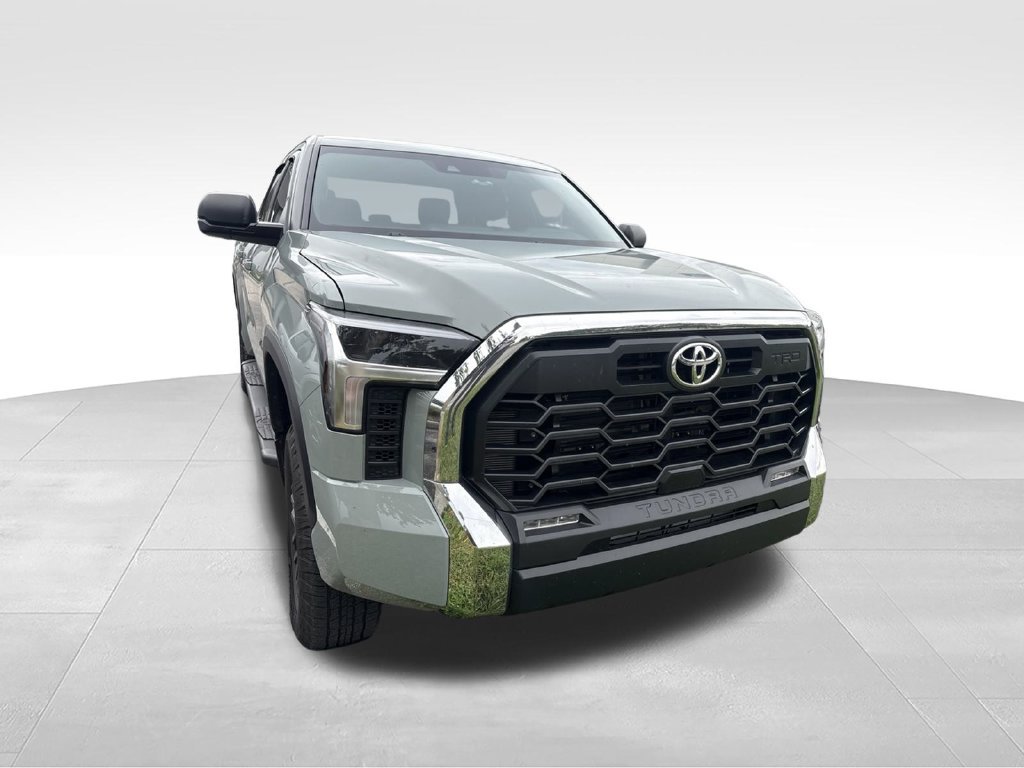 Used 2026 Toyota Tundra SR5 w/ TRD Off-Road Package AWD/4WD image 5