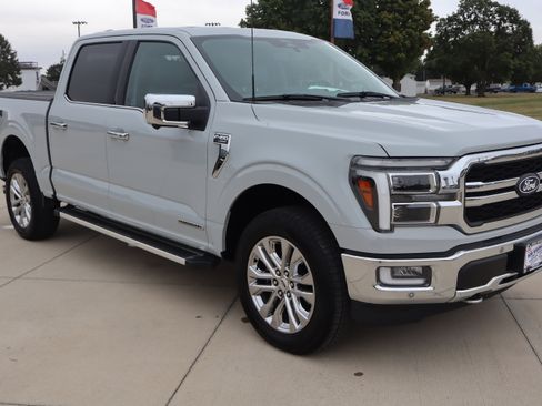 Used 2024 Ford F150 Lariat w/ Tow/Haul Package image 4