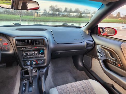 Used 2002 Chevrolet Camaro Z28 w/ Preferred Equipment Group 2 image 18