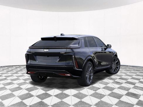 New 2026 Cadillac Lyriq V image 9