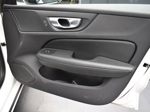 Used 2024 Volvo S60 B5 Core image 13