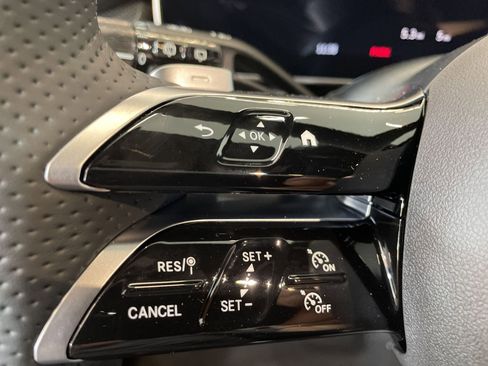 Certified 2025 Mercedes-Benz GLC 300 image 14