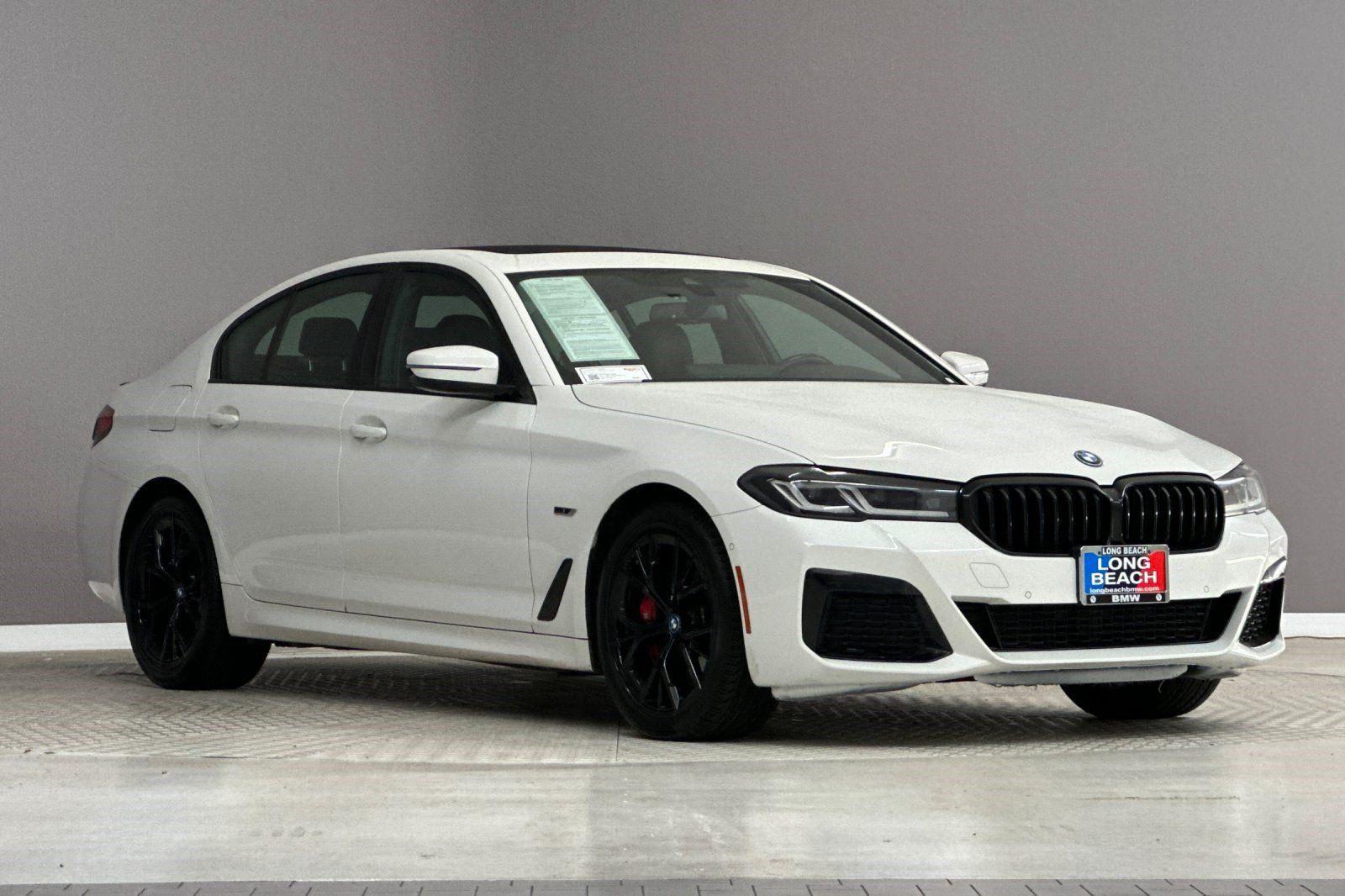 Certified 2023 BMW 530e w/ M Sport Package RWD image 6