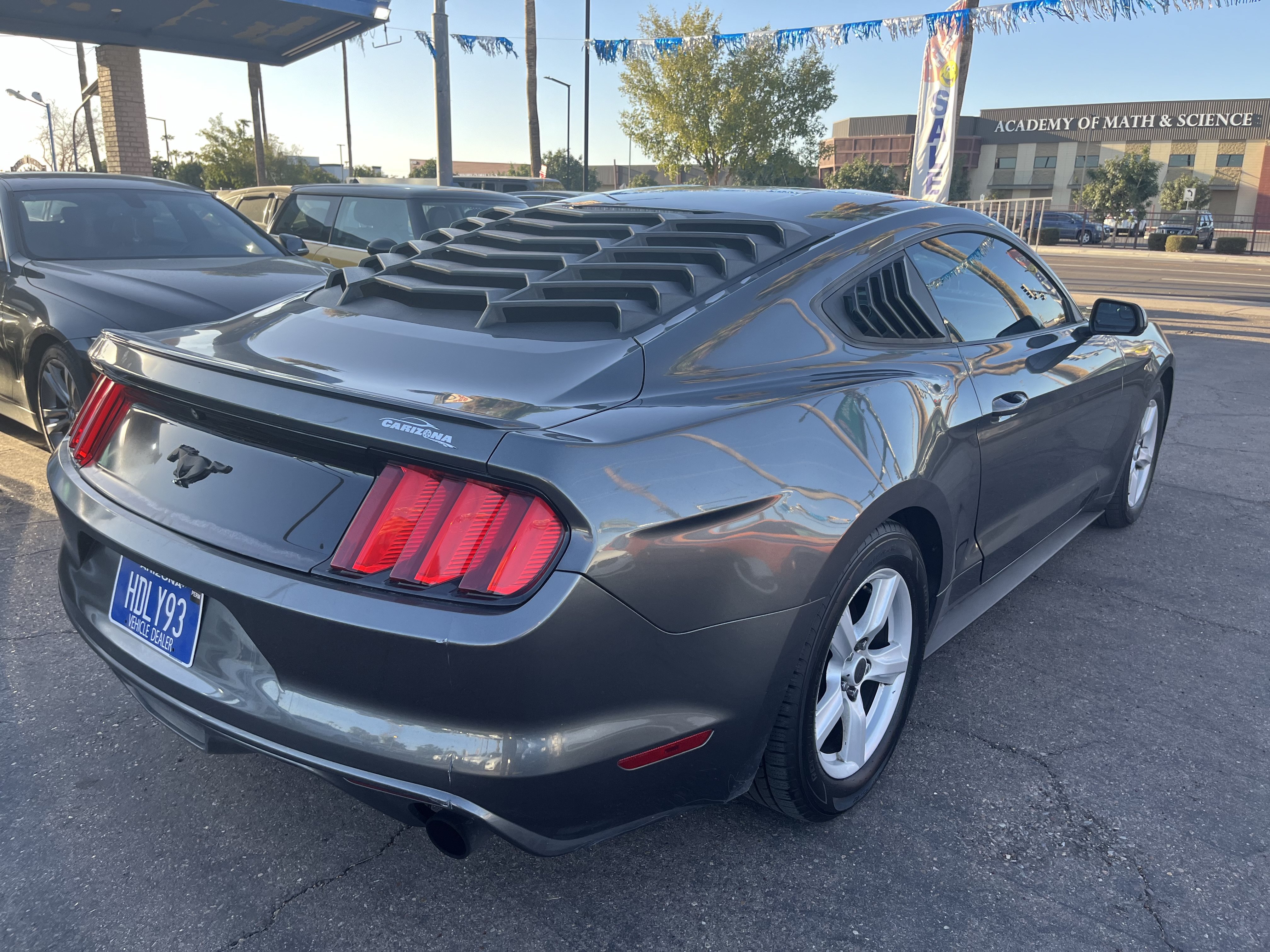 Used 2015 Ford Mustang Coupe RWD image 3