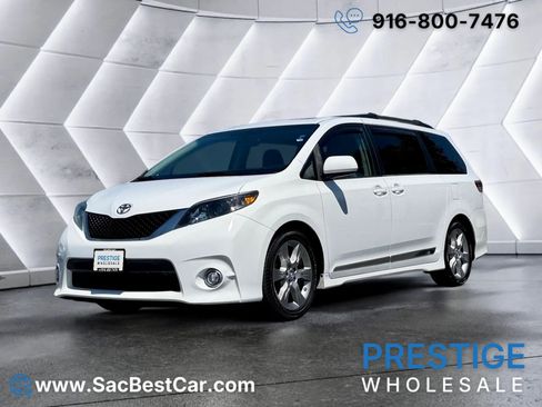 Used 2012 Toyota Sienna SE FWD image 1