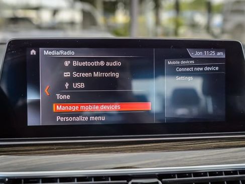 Used 2019 BMW 530i w/ Convenience Package RWD image 22