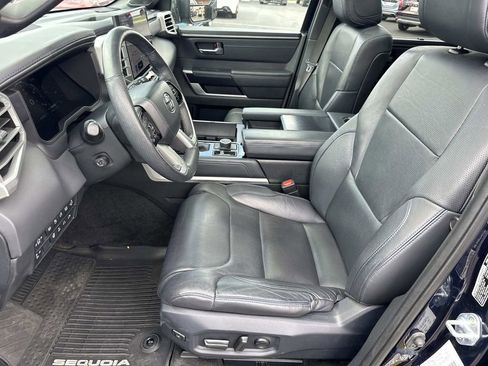 Used 2023 Toyota Sequoia Platinum AWD/4WD image 20