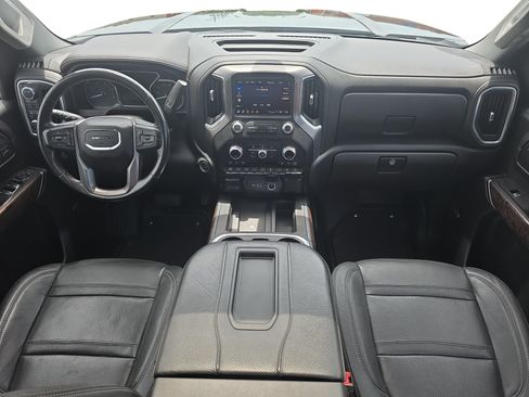 Used 2021 GMC Sierra 2500 Denali w/ Denali Black Diamond Edition AWD/4WD image 9