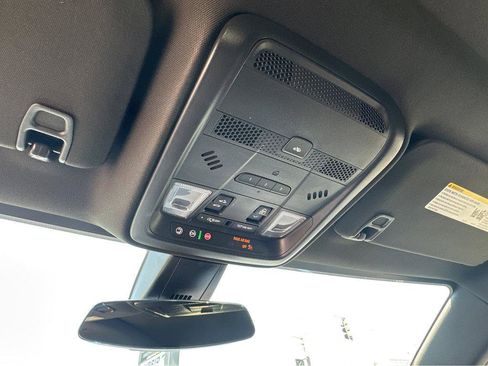 Used 2024 Cadillac XT5 Premium Luxury image 25