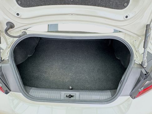 Used 2023 Toyota GR86 RWD image 15