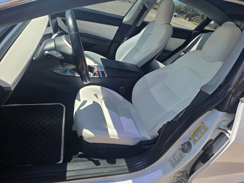 Used 2018 Tesla Model 3 Long Range image 16