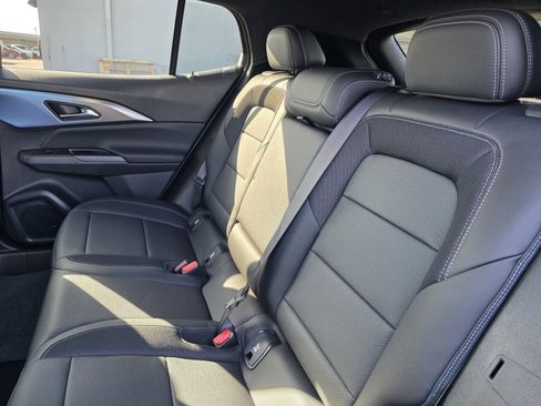 New 2026 Chevrolet Equinox EV LT w/ LPO, Blackout Package image 13