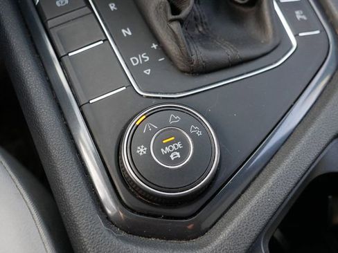 Used 2020 Volkswagen Tiguan SEL Premium R-Line w/ 3rd Row Seat Package image 32