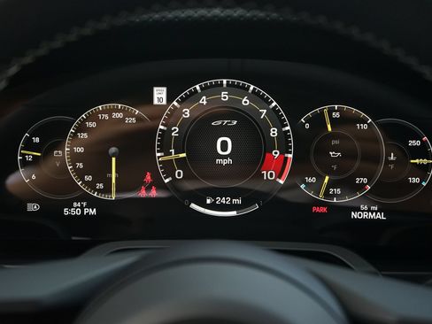 Used 2026 Porsche 911 GT3 RWD image 8