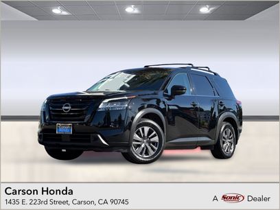 Used 2022 Nissan Pathfinder SV w/ SV Black Package