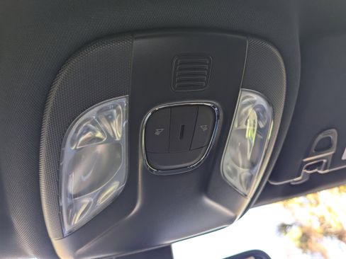 New 2026 Jeep Compass Latitude image 22