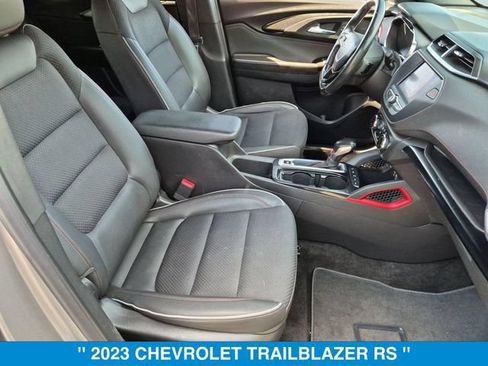 Used 2023 Chevrolet TrailBlazer RS AWD/4WD image 31
