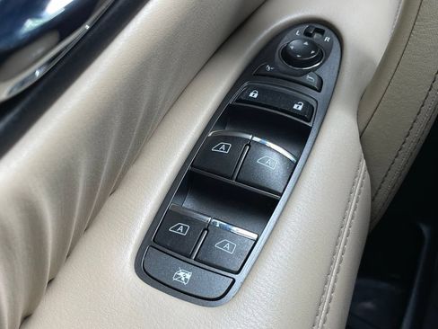 Used 2021 Nissan Armada Platinum w/ Captain's Chairs Package RWD image 11