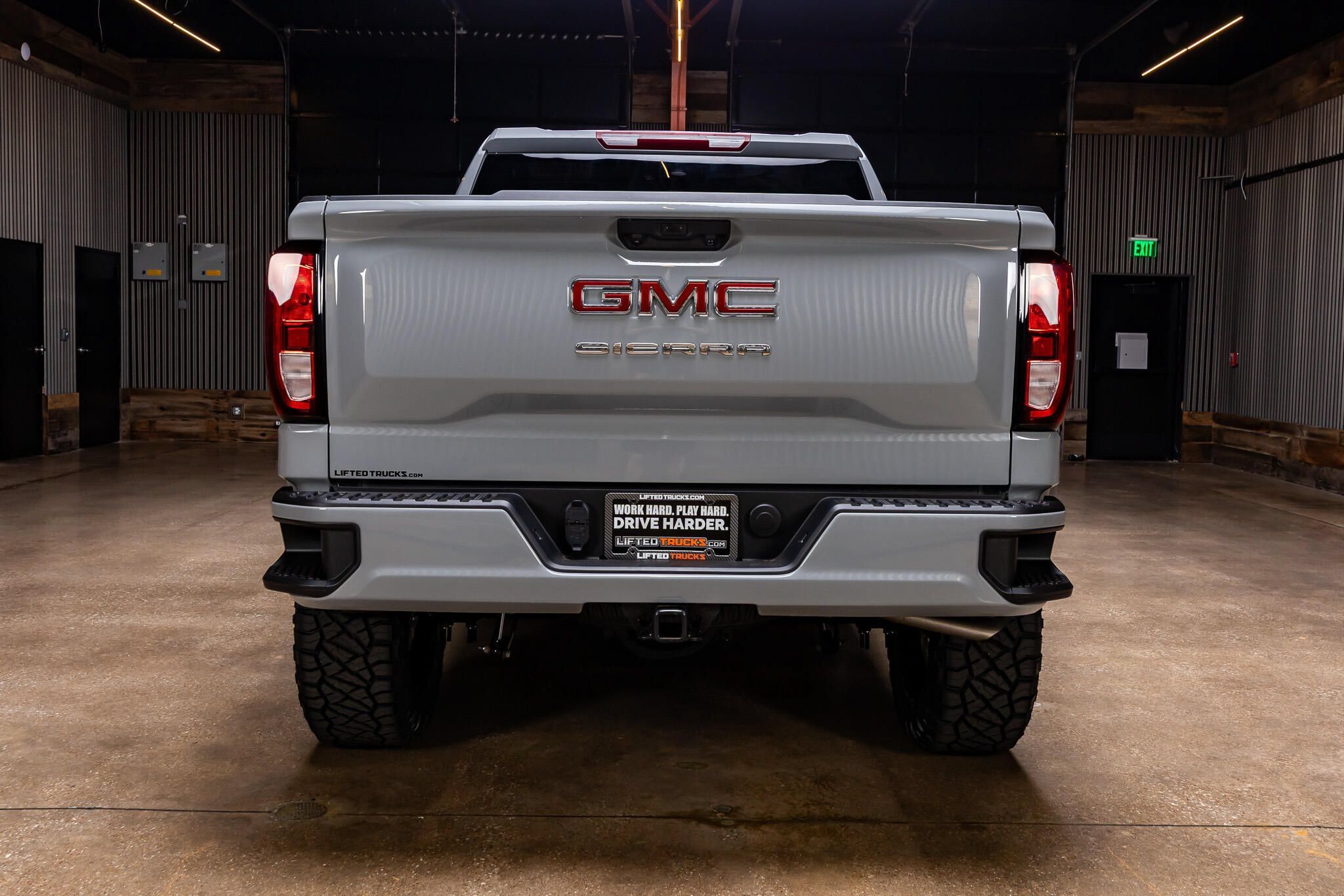 Used 2025 GMC Sierra 1500 Pro w/ Graphite Edition AWD/4WD image 8