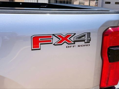Certified 2023 Ford F250 XLT w/ XLT Premium Package AWD/4WD image 10