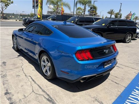 Used 2020 Ford Mustang Coupe RWD image 4