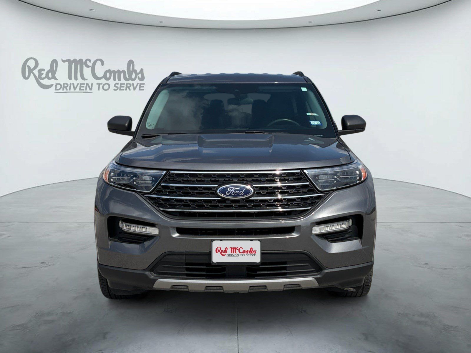 Used 2023 Ford Explorer XLT w/ Equipment Group 202A RWD image 2
