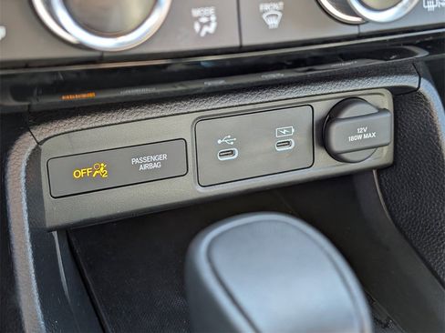 Certified 2025 Honda Civic Sport image 18