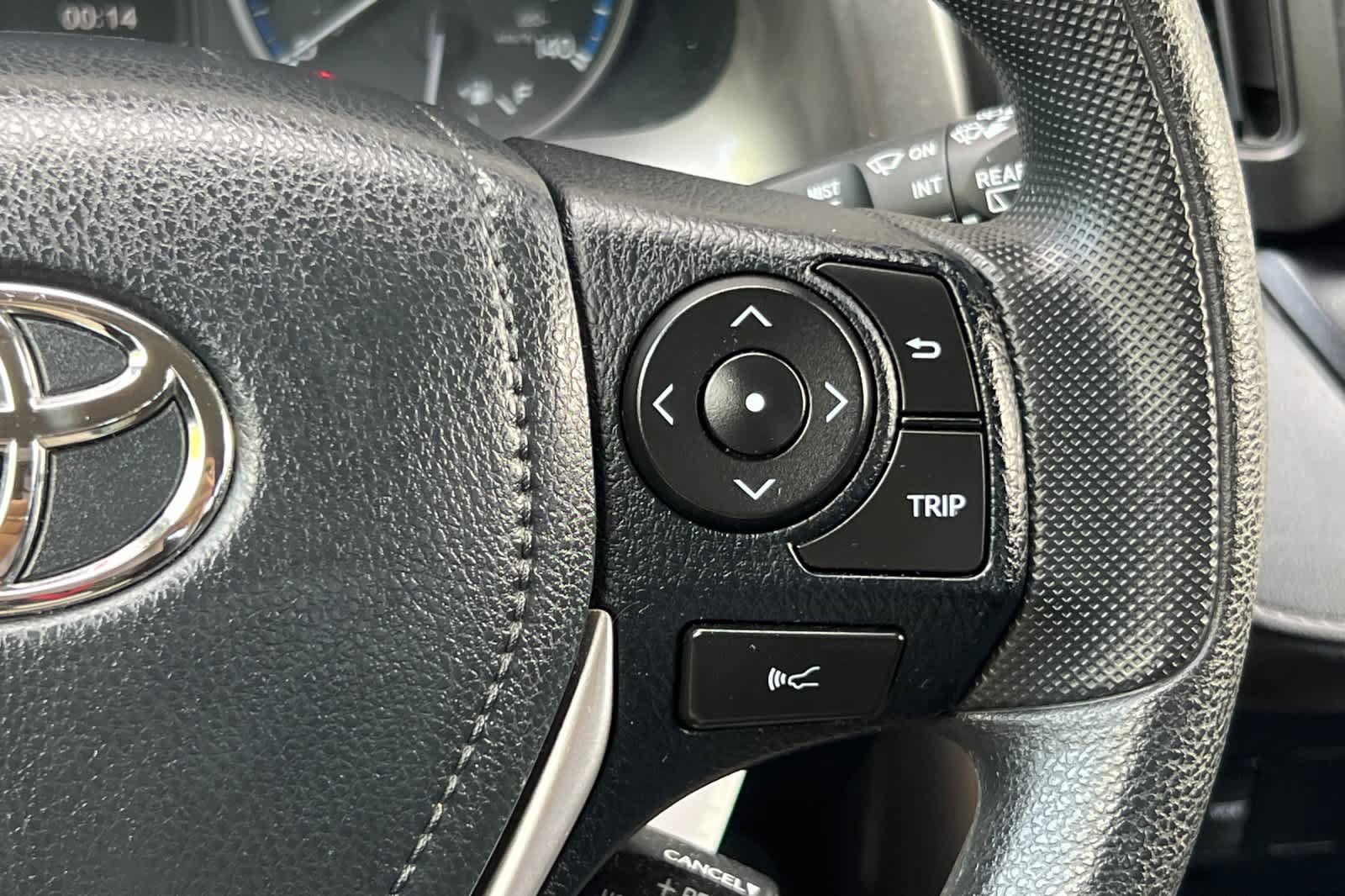 Used 2017 Toyota RAV4 LE w/ Carpet Mat Package FWD image 25