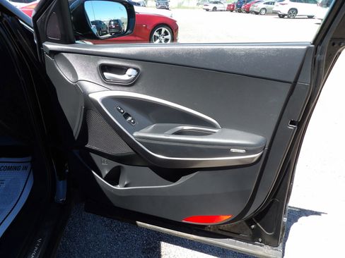Used 2017 Hyundai Santa Fe Sport 2.0T FWD image 15