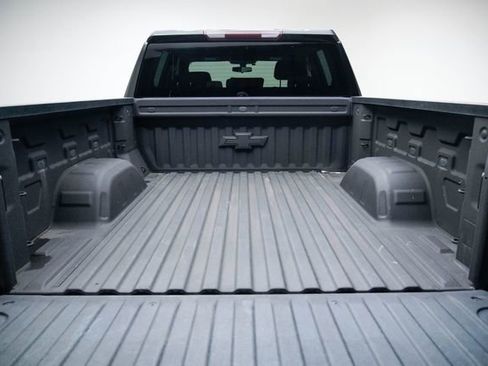 Used 2021 Chevrolet Silverado 1500 RST image 12