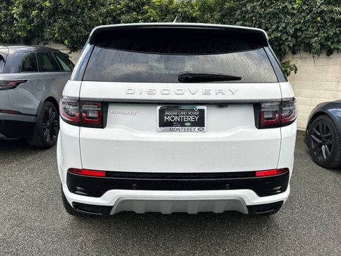Used 2024 Land Rover Discovery Sport S image 3