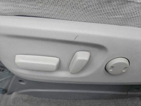 Used 2011 Toyota Sienna LE image 16