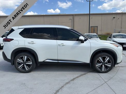 Certified 2023 Nissan Rogue SL w/ SL Premium Package image 4