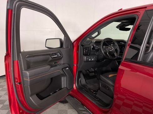 Used 2025 GMC Sierra 1500 AT4 w/ AT4 Premium Package AWD/4WD image 30