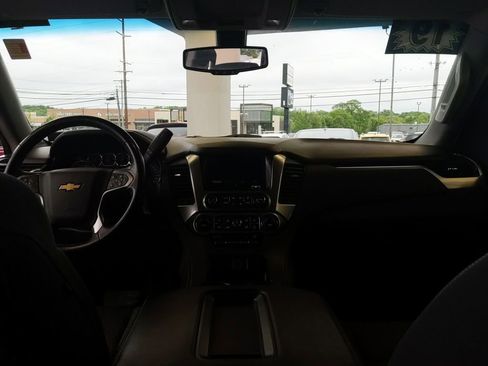 Used 2019 Chevrolet Tahoe LS AWD/4WD image 13