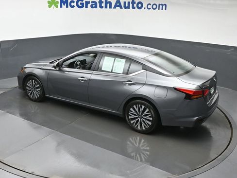 Used 2024 Nissan Altima 2.5 SV image 21