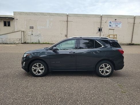 Used 2018 Chevrolet Equinox LT w/ Sun & Infotainment Package AWD/4WD image 25