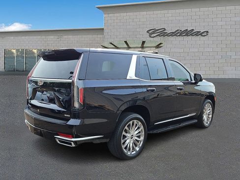 Used 2021 Cadillac Escalade Premium Luxury w/ Performance Package AWD/4WD image 4