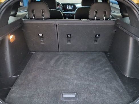Certified 2024 Chevrolet Trax RS w/ Sunroof Package FWD image 22