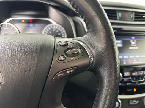 Used 2021 Nissan Murano SV image 16