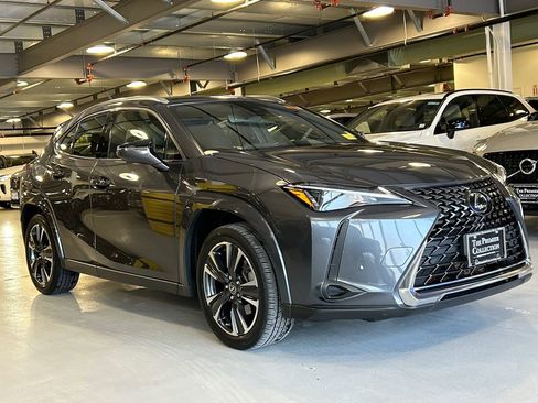 Used 2023 Lexus UX 250h 250h Premium w/ Accessory Package (Z2) image 1
