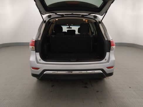 Used 2015 Nissan Pathfinder S FWD image 29