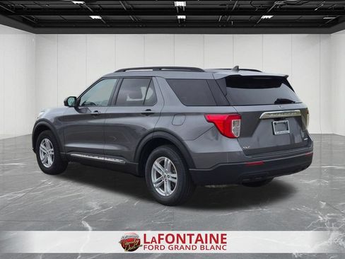 Used 2021 Ford Explorer XLT w/ Equipment Group 202A AWD/4WD image 3