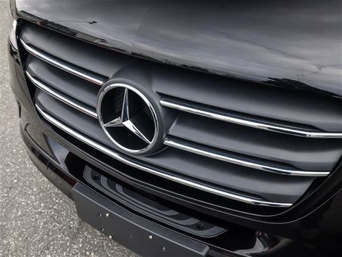 Used 2023 Mercedes-Benz Sprinter 3500 image 10